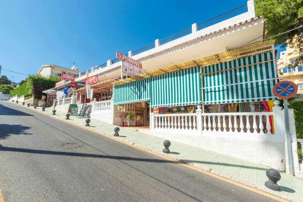 Santa Marta Al Lado De Los Servicios Y De La Playa Benalmádena Extérieur photo